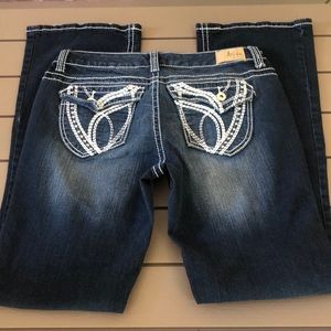 Ariya jeans